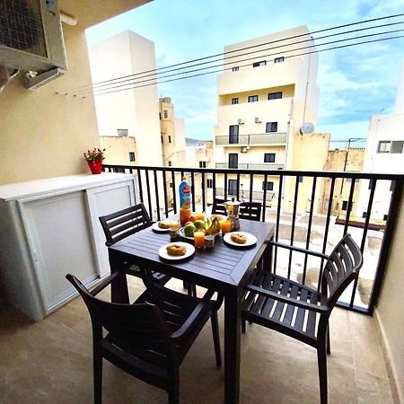 Sea Bliss Apartments With Terrace Just Off Seafront In St Paul'S Bay - By Getawaysmalta San Pawl il-Baħar Eksteriør billede