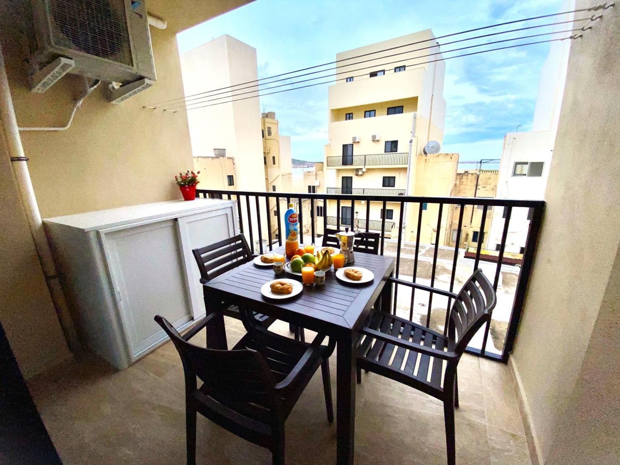 Sea Bliss Apartments With Terrace Just Off Seafront In St Paul'S Bay - By Getawaysmalta San Pawl il-Baħar Eksteriør billede